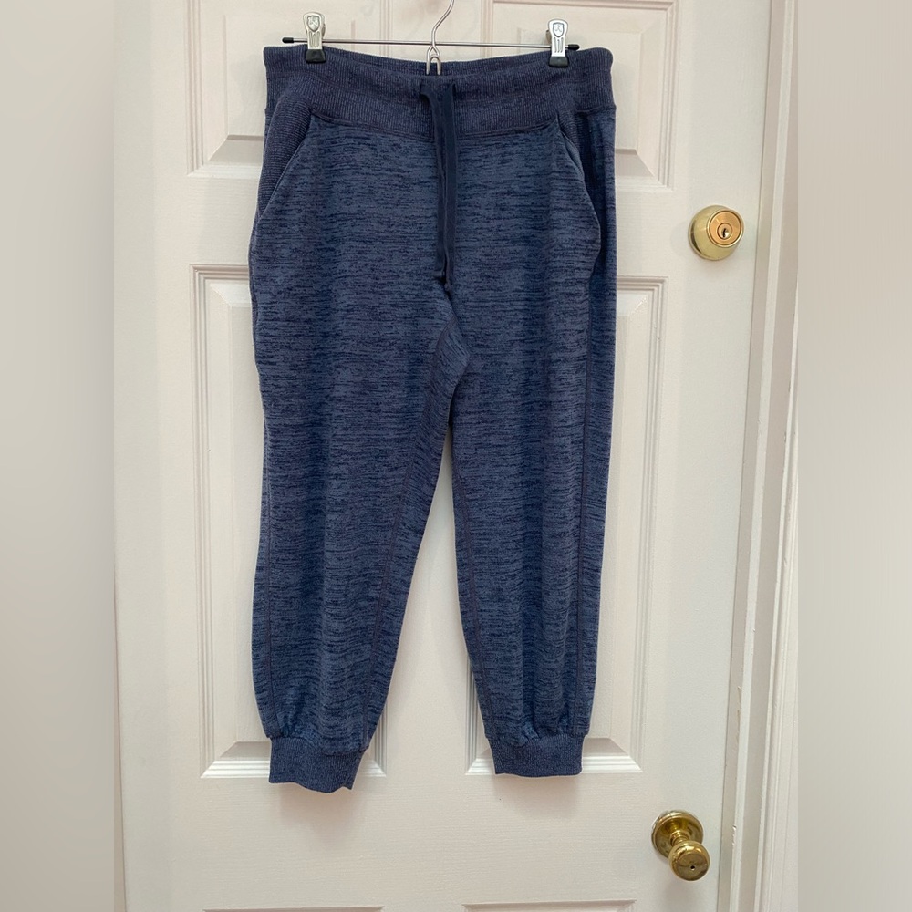 Athleta Dark Navy Heather Cozy Jogger Sweatpants w Side and Butt Pockets - M